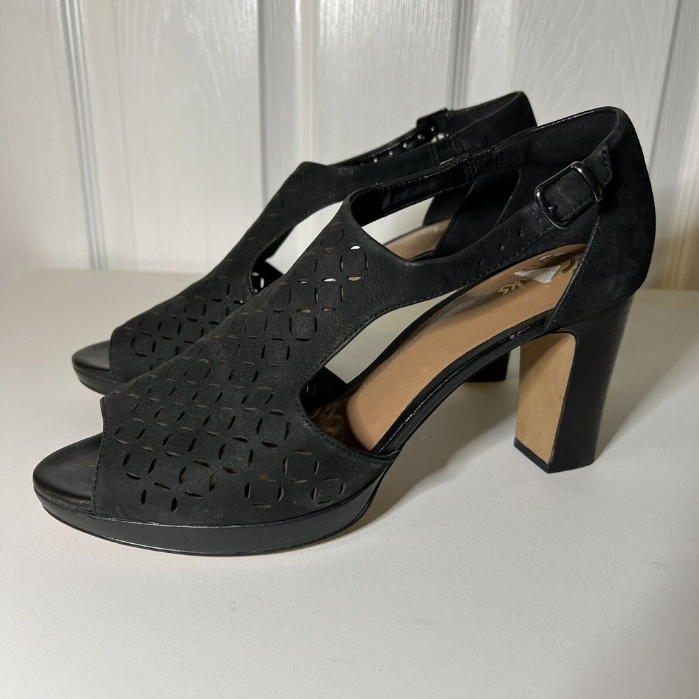 Clarks Artisan Jenness Energy Black Suede Peep Toe Platform Heeled Sandal Size 9